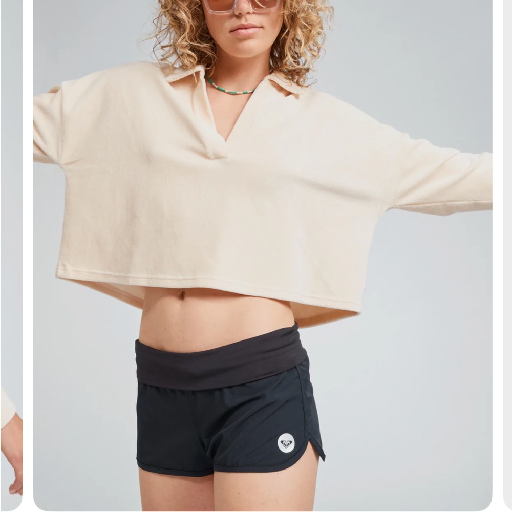 Roxy Endless Summer 2” board shorts - NWT Medium